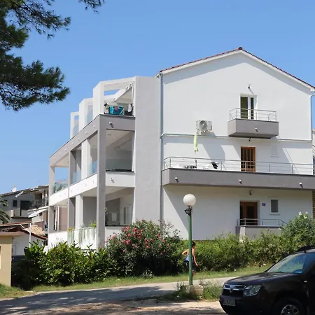 Mary S3 Apartman