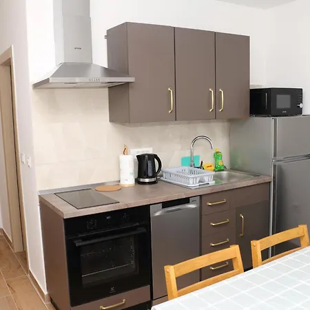 Apartment S3 *
